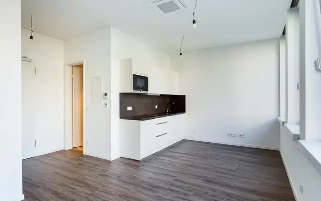 studio near Elbinger Str.  3