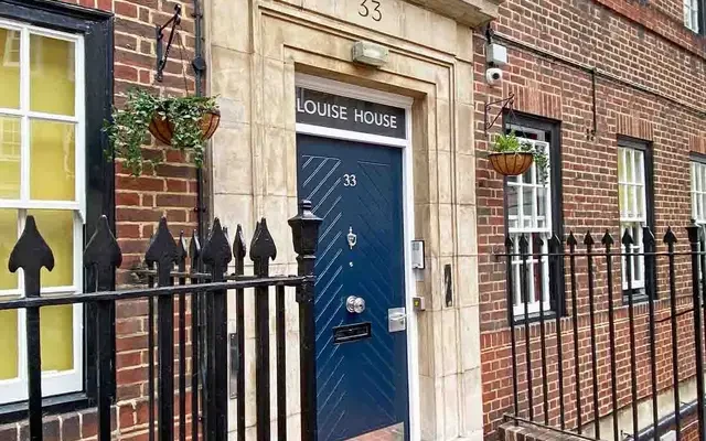 Lit Louise House - London student accommodation
