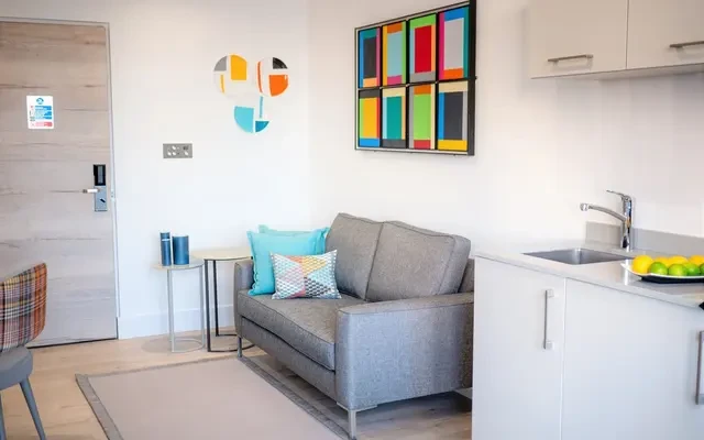 Brighton Beach Suites 4
