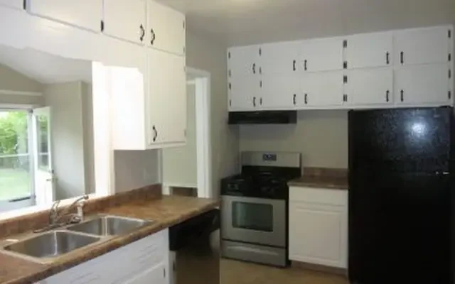 1908 Galen Drive Champaign IL 3