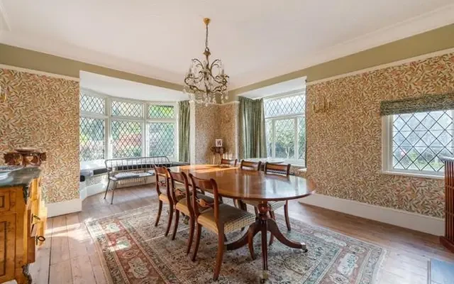 Woldingham, Caterham, CR3 7HG 4