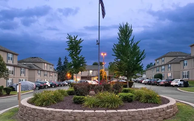 The Commons 4