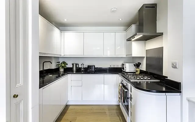 Hogarth Road 12144# 4