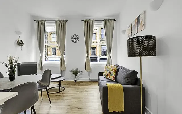 Norfolk Place 12212# 2