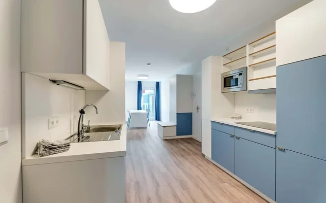 Fully furnished private room in a 5 people shared mixed apartment 2