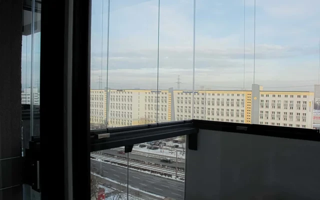 Furnished 1 Room Studio with Balcony - 25 mins from Alexanderplatz 2