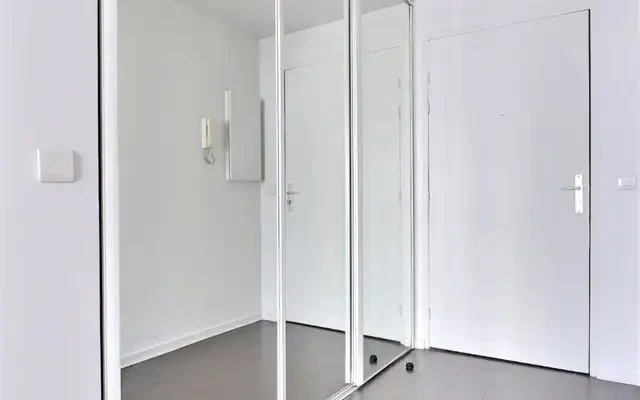studio near Rue de la Saussière 0