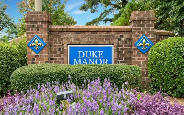 Duke Manor 0