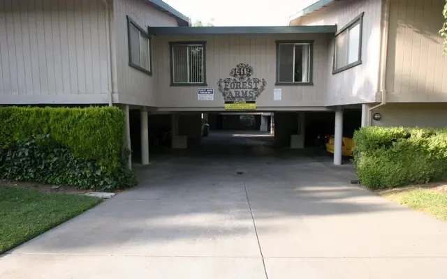 Sherwood & Forest Arms Apartments 0