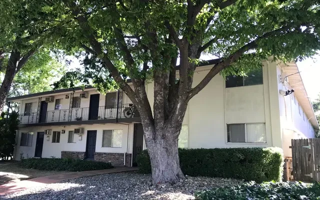 750 B Street 3