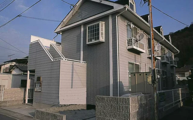 レオパレスサンライト壱番館 0