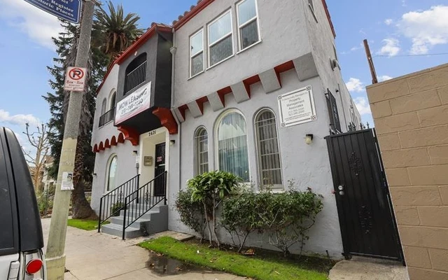 2621 Magnolia Ave 2