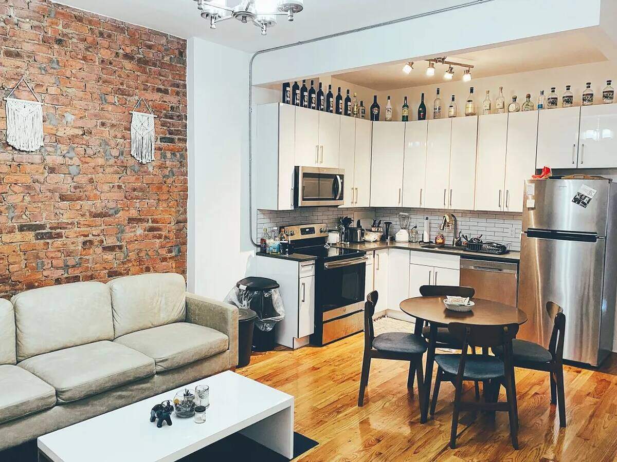 5648 Myrtle Avenue, New York