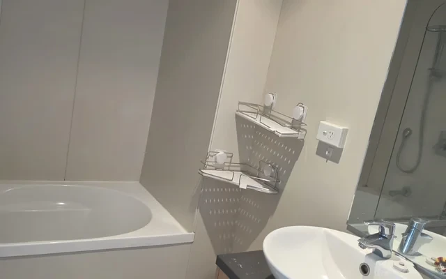 11 Liverpool Street - Auckland student accommodation - Room-2 at 2007