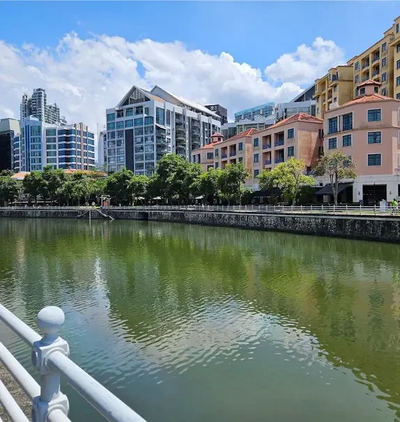 Clarke Quay No.30 - LZ