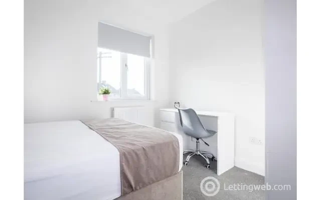 Dominion Road, Fishponds, Bristol, BS16 3EW, Bristol, England 2