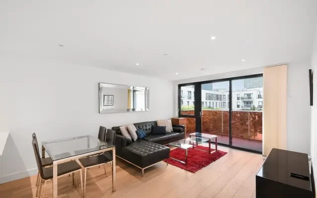 Kensington Apartments, E1 0