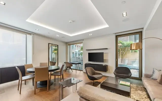 Pearson Square, London, W1T 3BH 0