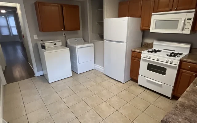 CA - 4059 Sansom Street 4