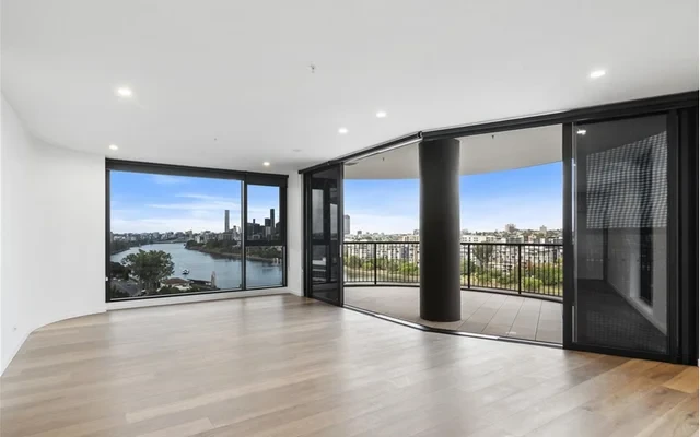 3 Archer St 1