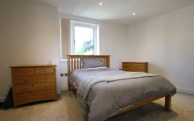 Cavell Street 11196# 3