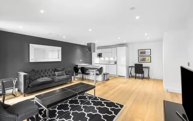 Kensington Apartments, E1 3