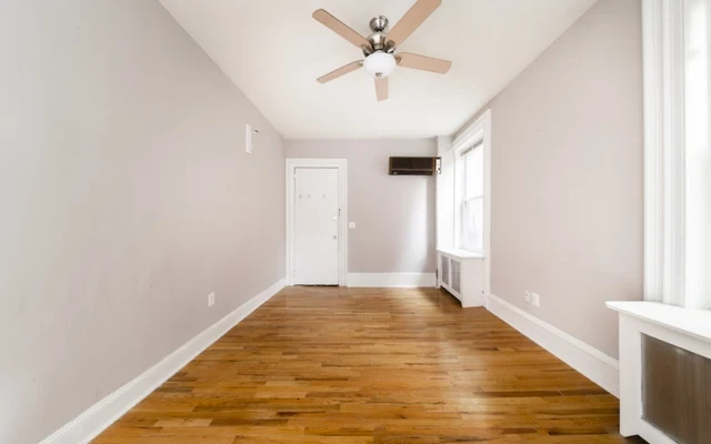 2011 Spruce Street 3