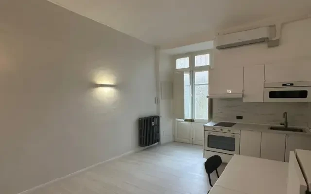 apartment near Via Vincenzo Vela 2