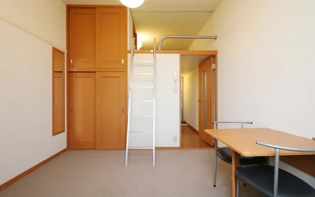 レオパレスボヌール 4