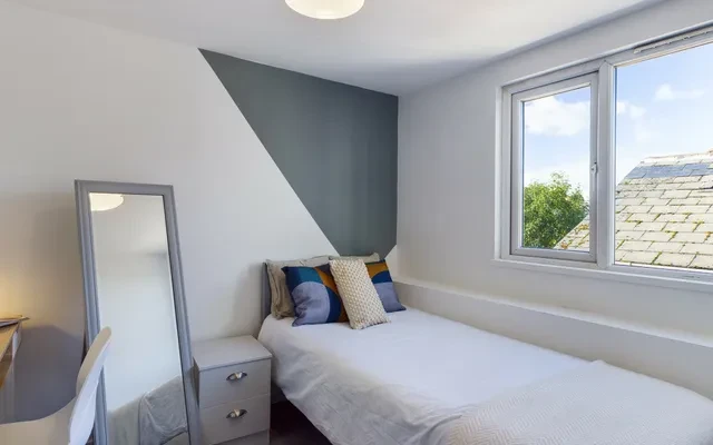 Flat 2 30 Haydn Avenue 3