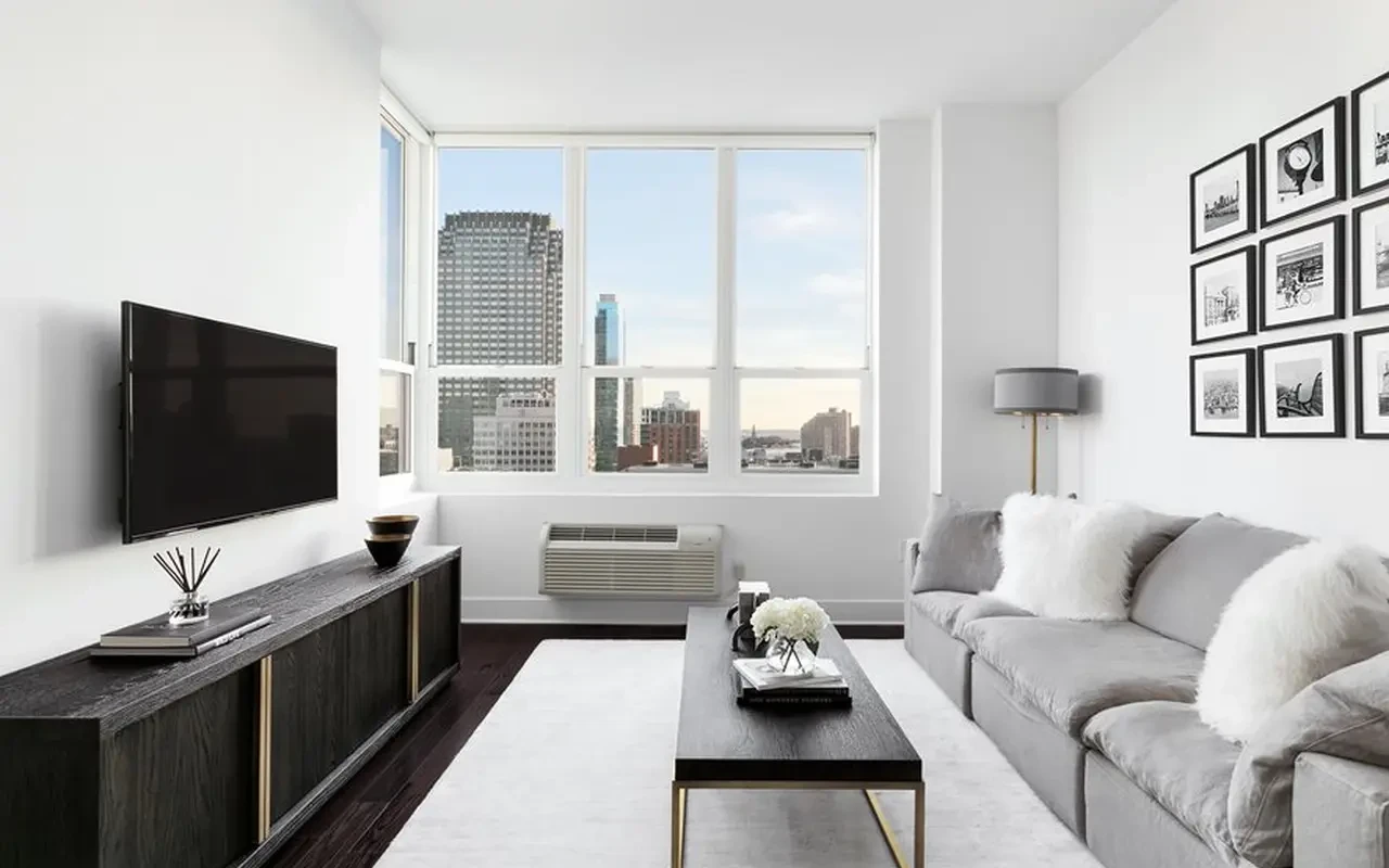 65 Bay Street 18