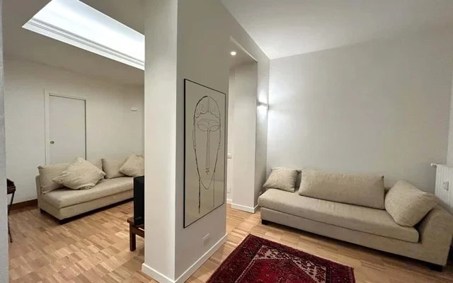 Appartamento in Via Sacchini - zona Loreto, Citta Studi, Susa (SACCHINI11B) 0