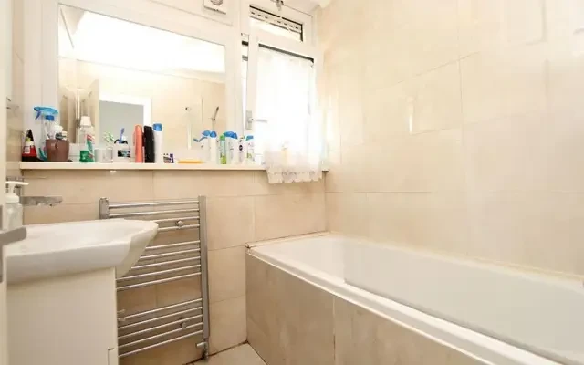 apartment in Isle of Dogs 1
