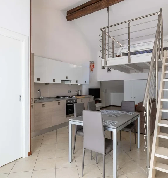 Sant'Isaia 78 - Cozy Mezzanine Apartment