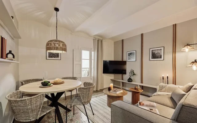 Poblet - 2 bedrooms and balcony in Poblenou 0