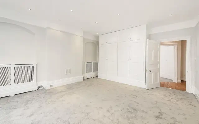 Sussex Mansions, Old Brompton Road, South Kensington, London, SW7 3JZ 1