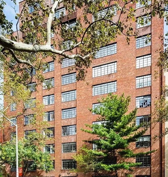 433 West 21st Street