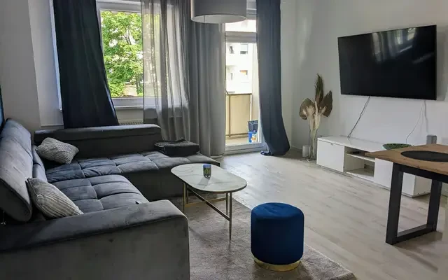 Uhlandstrass 0