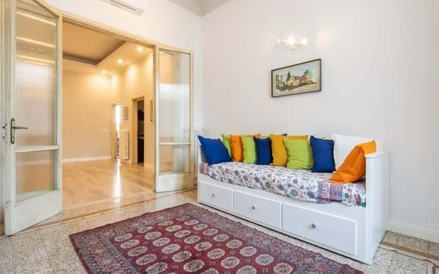 Santa Maria Novella 4 bedrooms 2