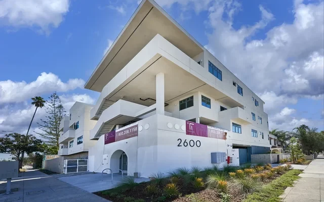 2600 S Catalina St 0
