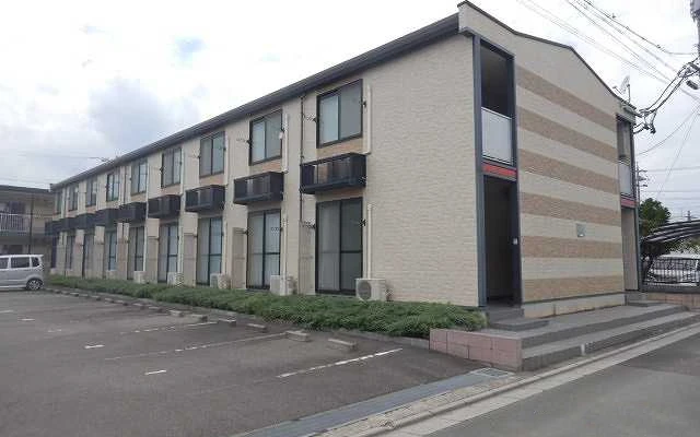 レオパレス渚 0