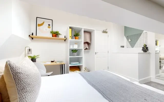 Uttoxeter New Road 3