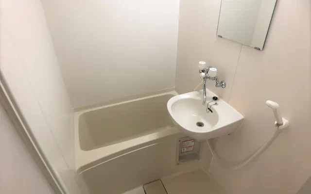 レオパレスルミエール 4