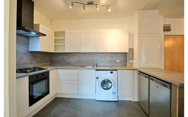 Parade Court, Speedwell, Bristol 1