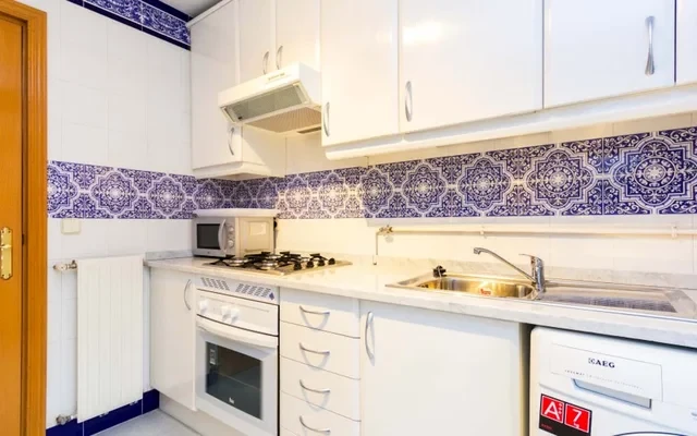 Calle del Limonero Madrid 28020 Spain 2