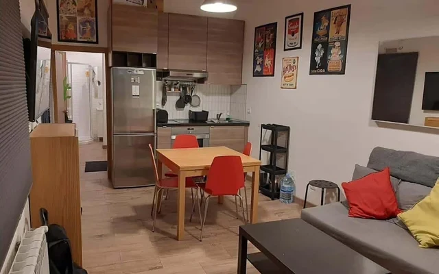 Apartamento en calle Relatroes en Madrid 2
