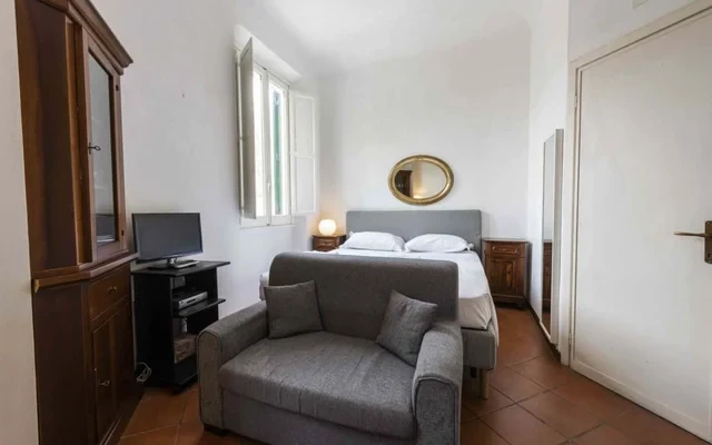 Classic Florence Studio 2
