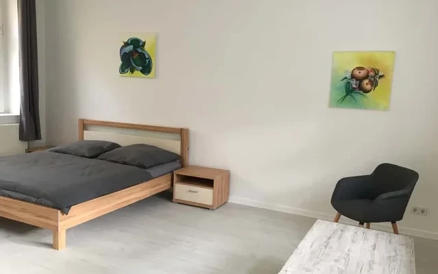 Lena - ruhiges und charmantes 2-Zimmer-Apartment in zentraler Lage 0