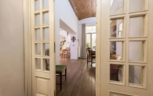 Florence Hideaway 2