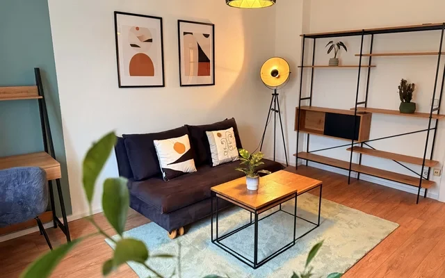 Newly Renovated 2 Room Apartment in the Heart of Prenzlauer Berg 0